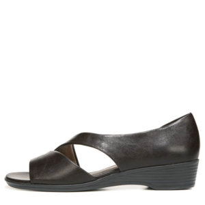 Give your feet a break with Lifestride Wedge Sandals - great for casual office wear during the summer! ~ Roxanne Carne | Personal Stylist