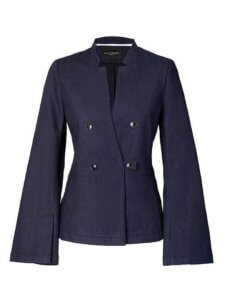 Want to know what to wear to work this fall season? Fall 2017 women's fashion trends hint strongly at bold, powerful looks for the office. Here are some of my top picks for hot workwear this fall season! ~Roxanne Carne | Personal Stylist