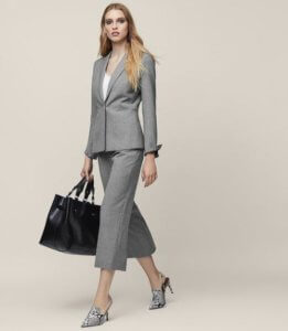 Want to know what to wear to work this fall season? Fall 2017 women's fashion trends hint strongly at bold, powerful looks for the office. Here are some of my top picks for hot workwear this fall season! ~Roxanne Carne | Personal Stylist